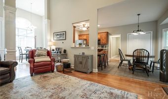 65 Overlook Dr, Hull, GA 30646