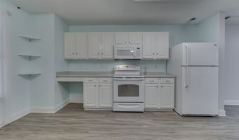 6613 Sonesta Dr, Indianapolis, IN 46217