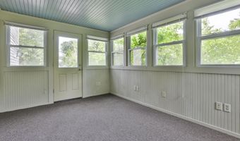 108 Ponemah Rd, Amherst, NH 03031