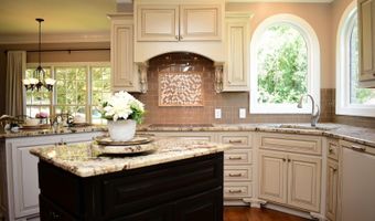 160 SHIRAZ St, Alabaster, AL 35007
