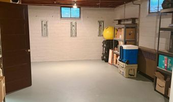 1824 Bryn Mawr Cir, Atlantic, IA 50022