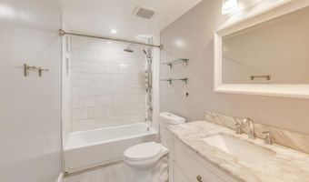 16420 PENNSBURY Dr, Bowie, MD 20716