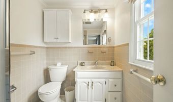 5 Brookside Cir, Acton, MA 01720