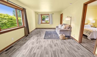 1814 4th St, Astoria, OR 97103