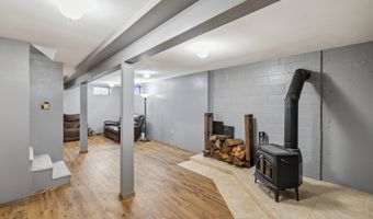 28272 S HULT Rd, Beavercreek, OR 97004
