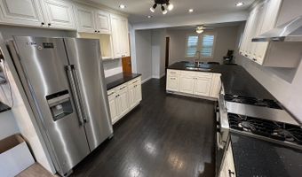 17 N Iowa Ave, Addison, IL 60101