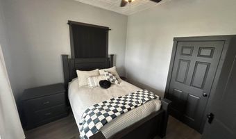 508 W 5th St, Bicknell, IN 47512
