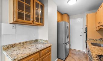 10401 GROSVENOR Pl 506, Rockville, MD 20852