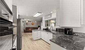 15103 Kinai Rd, Apple Valley, CA 92307