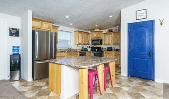 490 Snowflake St, American Falls, ID 83211