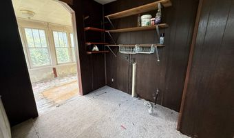 1433 Mill St, Algonac, MI 48001