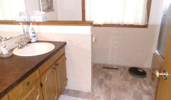 501 W 29th St, Atlantic, IA 50022