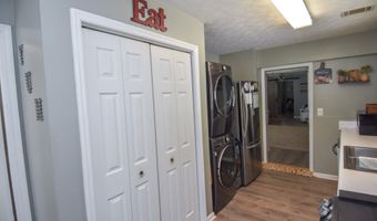 1579 Van Buren Rd, Barnesville, GA 30204