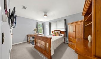 33 Perona Rd, Andover, NJ 07821