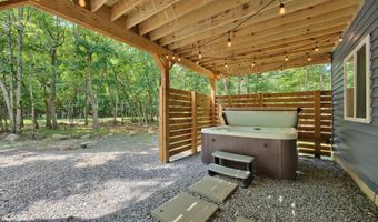 139 Lucretius Trl, Albrightsville, PA 18210