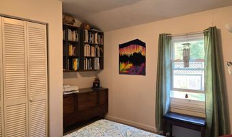 272 Belmont Ave, Belfast, ME 04915
