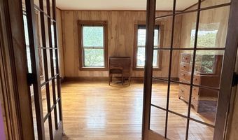 16 Washington St, Brattleboro, VT 05301