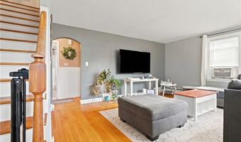 142 Mowry Ave, Cumberland, RI 02864