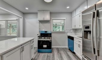 3045 Lindon, Decatur, GA 30033