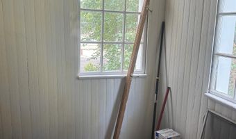 351 AVENUE E 2, Bayonne, NJ 07002