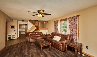 813 SE Kensington Rd, Ankeny, IA 50021