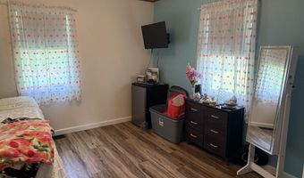 35 Maple St, Baileyville, ME 04694