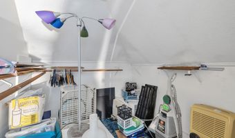 77 Center St, Bangor, ME 04401