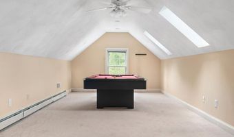 68 Delta Dr, North Kingstown, RI 02874