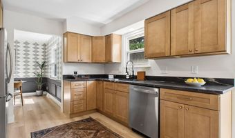 1701 Moreland Dr, Columbus, OH 43220