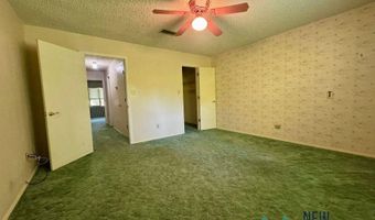 2010 Patricia Dr, Carlsbad, NM 88220