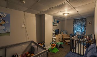 22-24 Hewitt St, Amsterdam, NY 12010