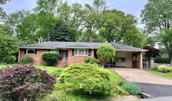 8904 BRIDGEHAVEN Ct, Alexandria, VA 22308