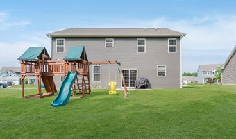 1715 Foudray Cir S, Avon, IN 46123