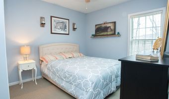 15 Rockledge Ln, Canton, CT 06019