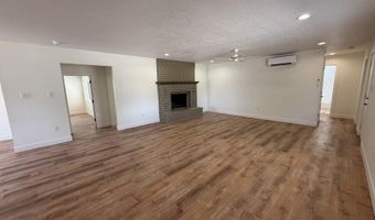 911 S 4th St, Artesia, NM 88210