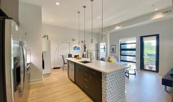 1111 ORREN St NE 300, Washington, DC 20002