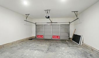 5086 Garden Grove Ln, Delhi, OH 45238