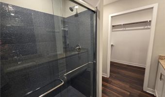 30 E 7th St, Adrian, MO 64720