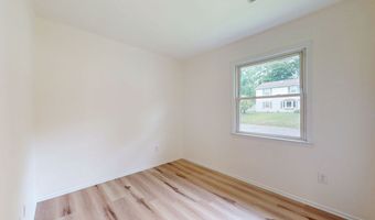 20 Hickory St, Danbury, CT 06810