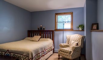 9 Kennebec Cir, Bath, ME 04530
