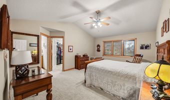 1108 NW Waterfront Dr, Ankeny, IA 50023