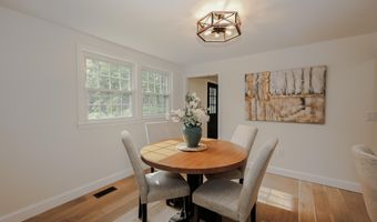 9 Northfield Rd, Amherst, NH 03031