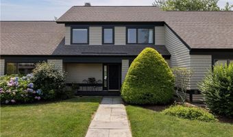 2 Martingale Ln, Narragansett, RI 02882
