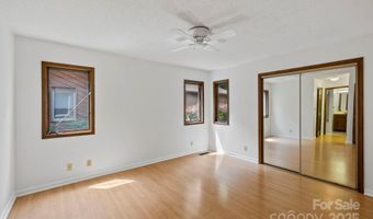 204 Woodfield Dr, Asheville, NC 28803