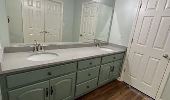 17916 Remington Dr, Athens, AL 35611