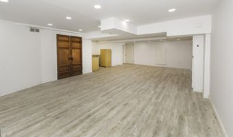 3 Shipman Cir, Ann Arbor, MI 48104