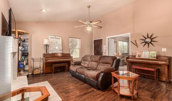 1382 N TAMARISK Dr, Chandler, AZ 85224