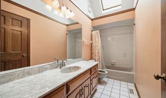 1333 W Sable Dr, Addison, IL 60101