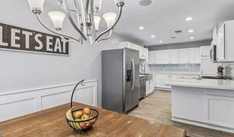 9535 Lakeview Dr, La Mesa, CA 91942