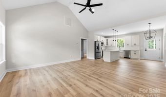 109 Darvee Rd, Blacksburg, SC 29702